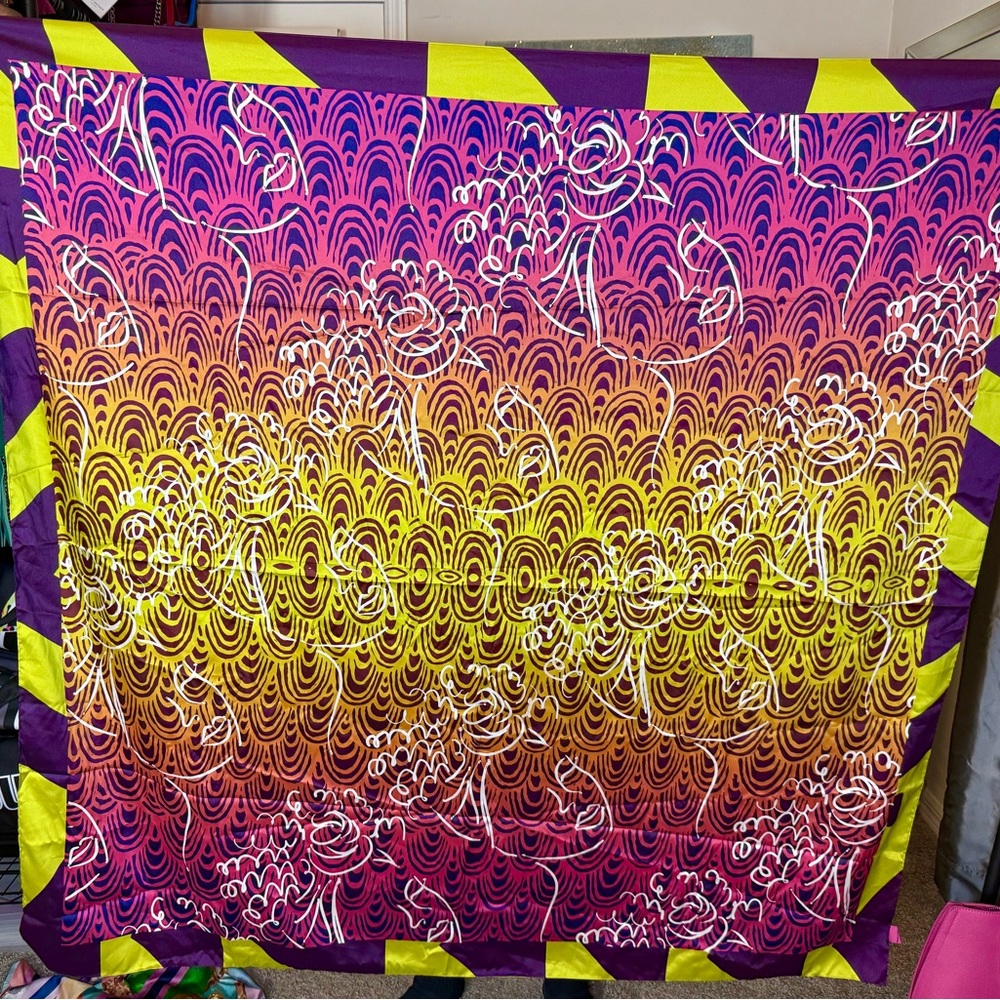Vibrant Multicolor Patterned Quilt - image 1